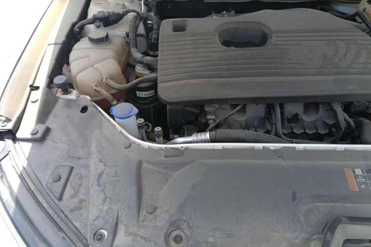 福特 金牛座 2019款 EcoBoost 245 尊享版局部细节9005