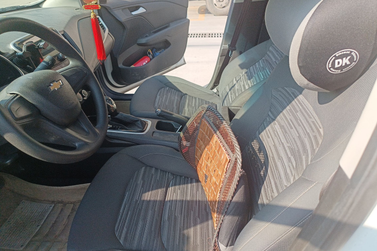 雪佛兰 科沃兹 2018款 320 自动欣享天窗版局部细节19