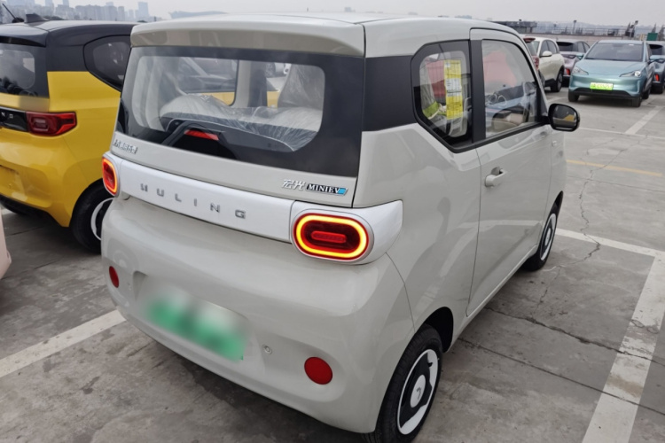 五菱汽车 宏光MINIEV 2024款 第三代 215km 青春版车身外观7