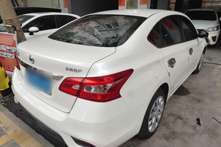 日产 轩逸 2019款 经典 1.6XE CVT舒适版车身外观6005