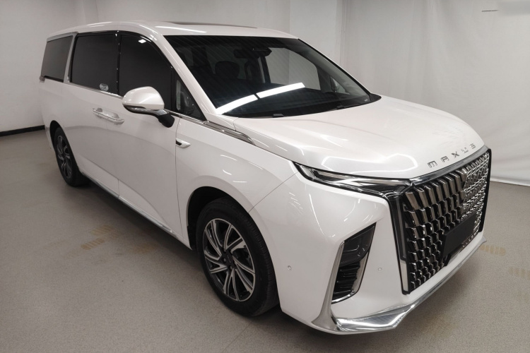 上汽大通MAXUS 大通G90 2022款 2.0T 星际旗舰版车身外观3