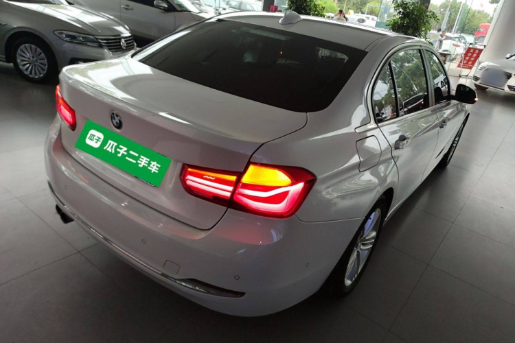 宝马3系 2017款 320Li 时尚型车身外观6005