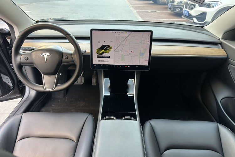 特斯拉 Model 3 2020款 改款 标准续航后驱升级版中控内饰7003