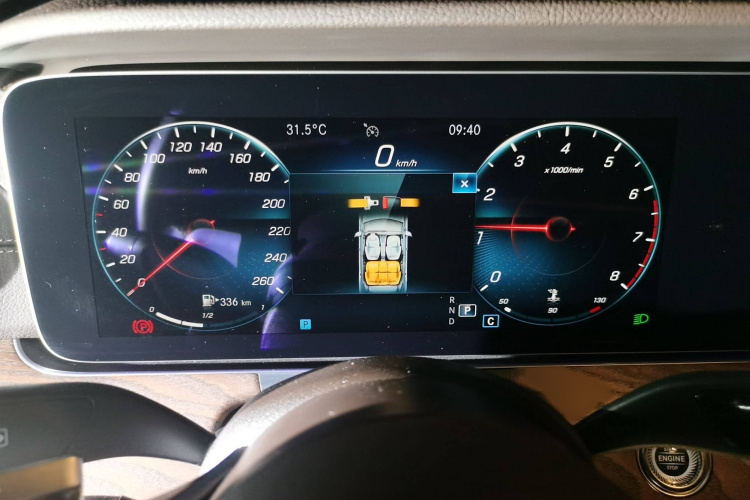 奔驰E级 2023款 改款 E 300 L 豪华型局部细节14