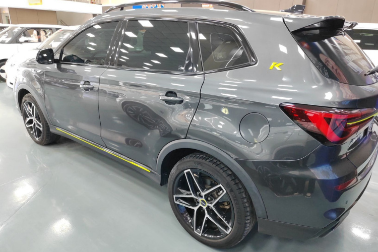 荣威RX5 2021款 PLUS 330TGI 自动国潮智享版车身外观4