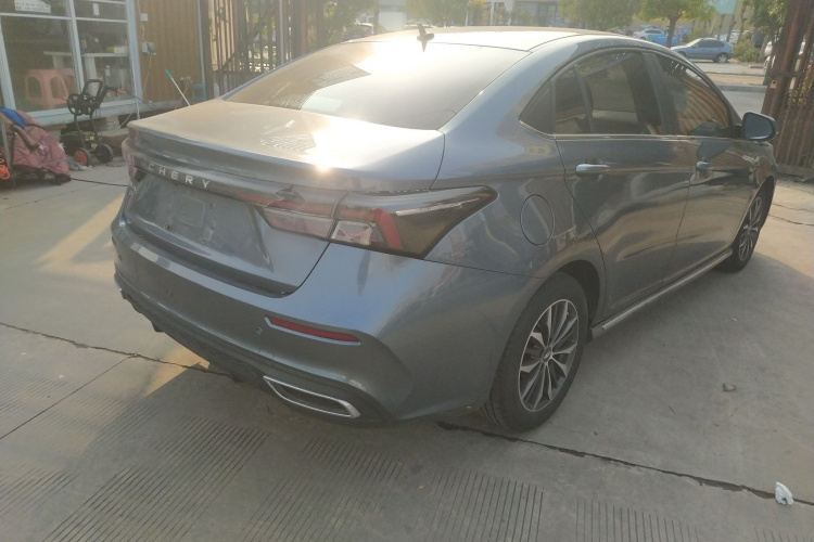 奇瑞 艾瑞泽5 PLUS 2021款 小泽 1.5L CVT享PLUS车身外观7