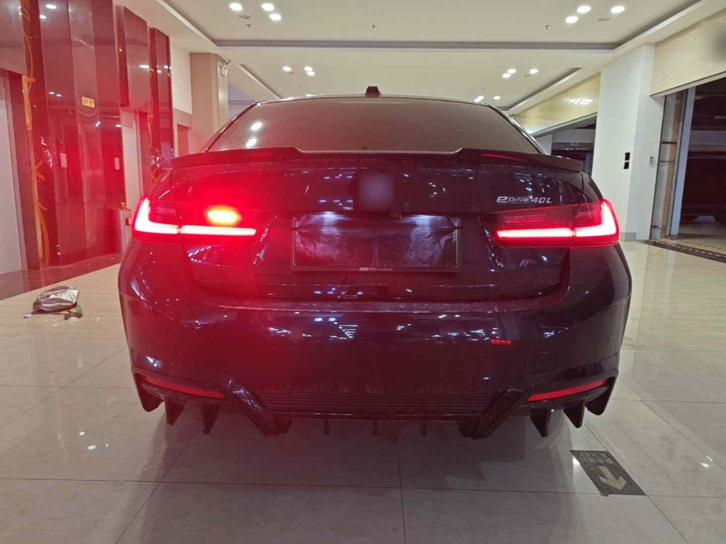 宝马i3 2024款 eDrive 40 L 曜夜运动套装(4)
