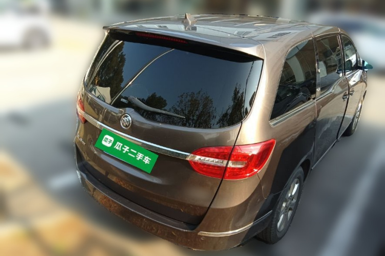 别克GL8 2014款 3.0L GT豪华商务豪雅版车身外观7