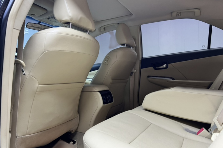 丰田 凯美瑞 2015款 2.5G 豪华导航版中控内饰7003