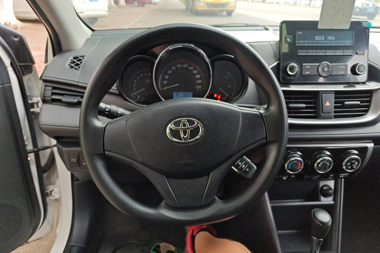 丰田 YARiS L 致炫 2021款 1.5L CVT领先版局部细节13