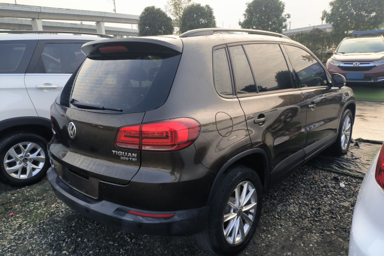 大众 途观 2017款 300TSI 自动两驱丝绸之路风尚版车身外观7