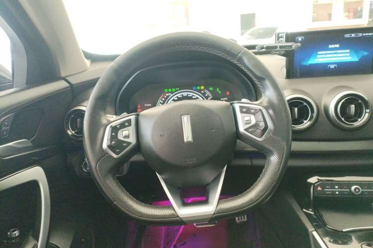 魏牌 VV7 2017款 2.0T 旗舰型局部细节13