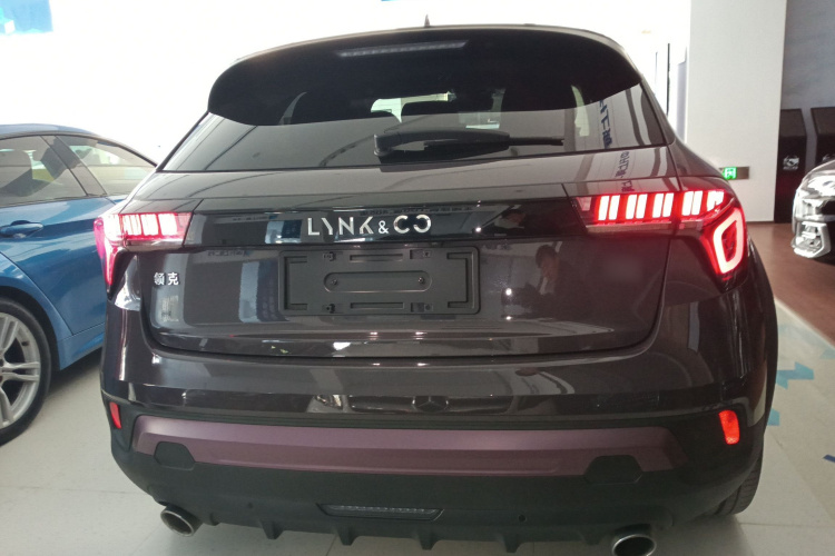 领克02 2021款 2.0TD 自动两驱耀 冠军版车身外观6