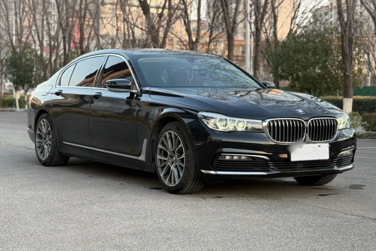 宝马7系 2017款 730Li 领先型车身外观6005