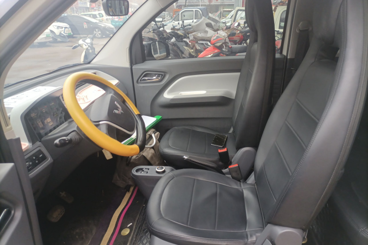 五菱汽车 宏光MINIEV 2022款 马卡龙时尚款 三元锂中控内饰19