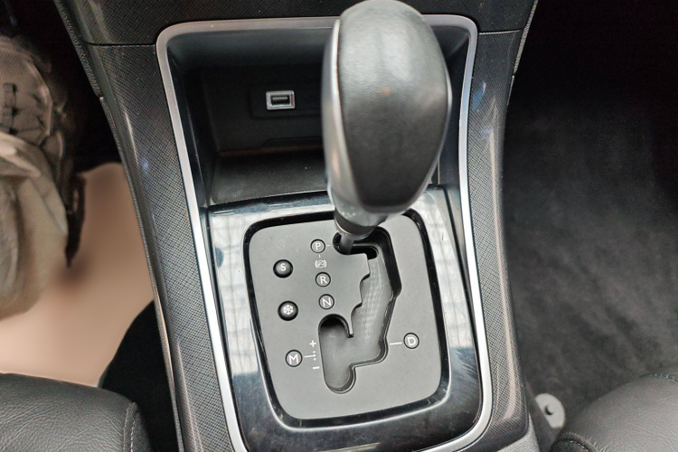 雪铁龙 C4世嘉 2016款 1.6THP 自动旗舰型局部细节18