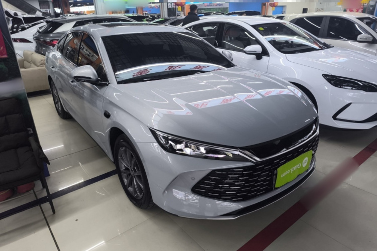 比亚迪 秦L 2025款 DM-i 智驾版 120KM超越型车身外观3