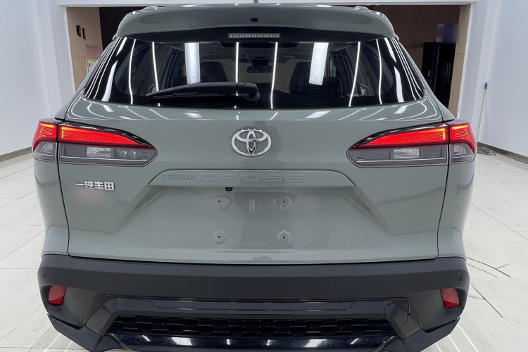 丰田 卡罗拉锐放 2022款 2.0L 旗舰版车身外观6008