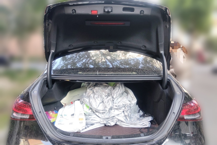 奔驰E级 2022款 改款二 E 260 L中控内饰23