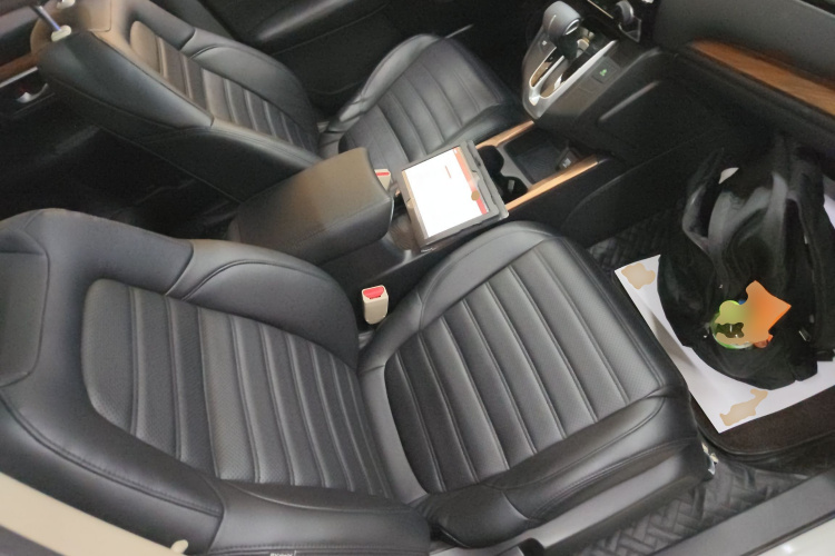 本田CR-V 2019款 耀目版 240TURBO CVT两驱舒适版 国VI局部细节41