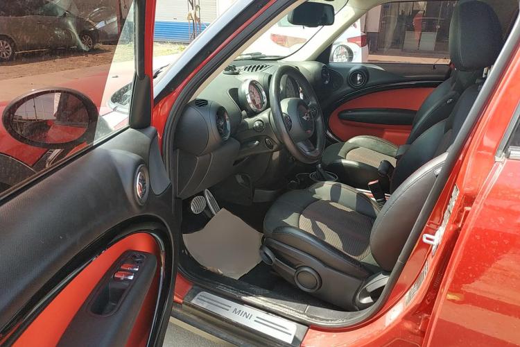 MINI Countryman 2013款 1.6T COOPER ALL4 Fun中控内饰20