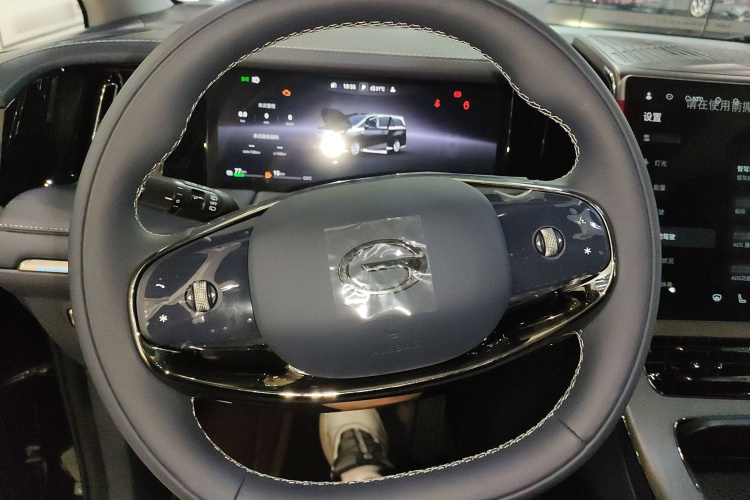 广汽传祺 传祺向往M8 2025款 乾崑系列 Max 奢享舱局部细节13