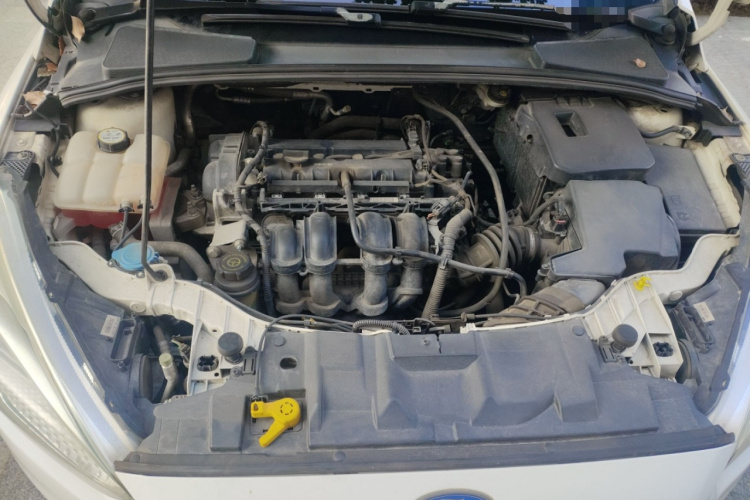 福特 福克斯 2017款 三厢 1.6L 手动风尚型智行版局部细节24