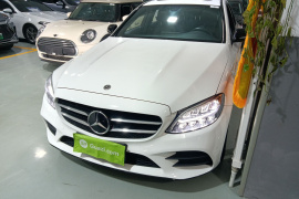 奔驰C级 2019款 C 260 运动版