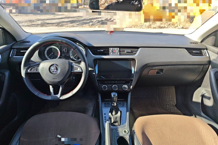 斯柯达 明锐 2019款 旅行车 TSI280 DSG豪华版 国VI中控内饰12