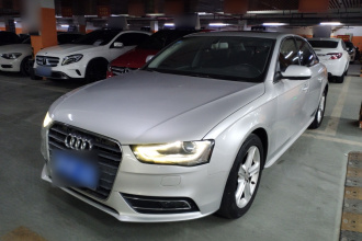 奥迪A4L 2015款 45 TFSI quattro个性运动型