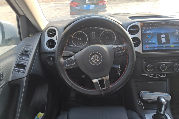 大众 途观 2015款 1.8TSI 自动两驱舒适版中控内饰13