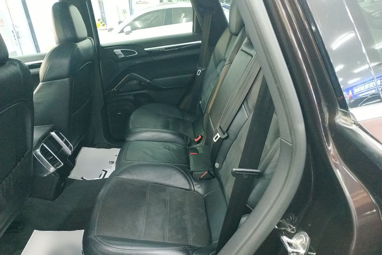 保时捷 2016款 Cayenne 3.0T中控内饰21