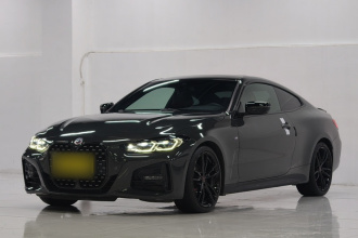 宝马4系 2022款 改款 425i M运动曜夜套装