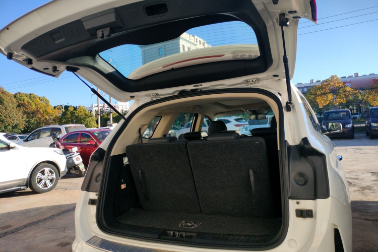 捷途X90 2019款 1.6T DCT智旅版 7座 国VI机舱底盘23