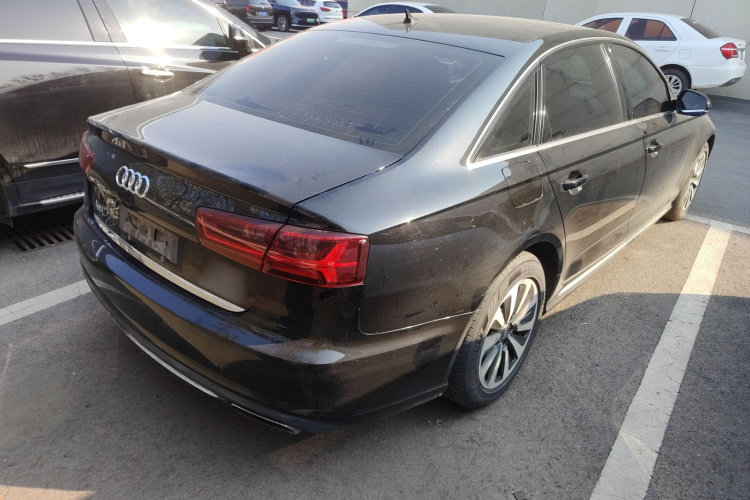 奥迪A6L 2017款 30 FSI 舒适型车身外观7