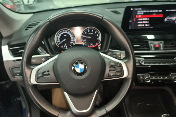 宝马X1 2020款 sDrive25Li 领先型中控内饰13