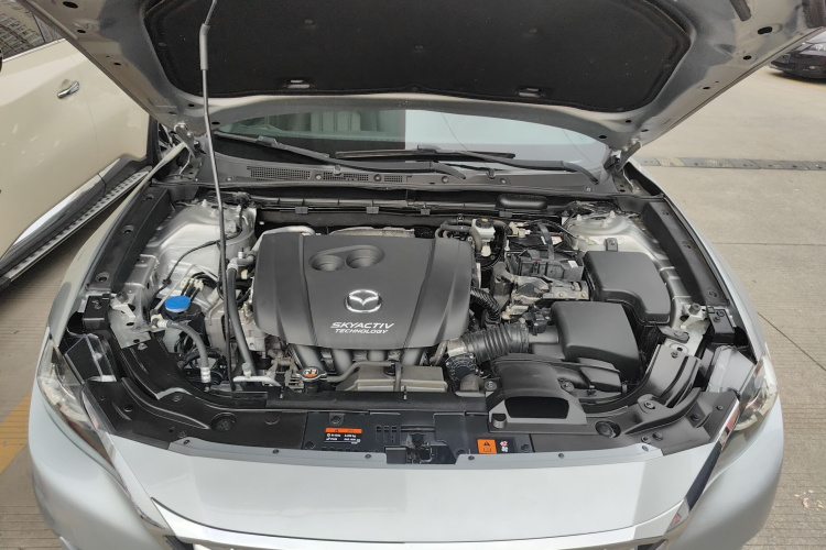 马自达CX-4 2016款 2.0L 自动两驱蓝天活力版机舱底盘24