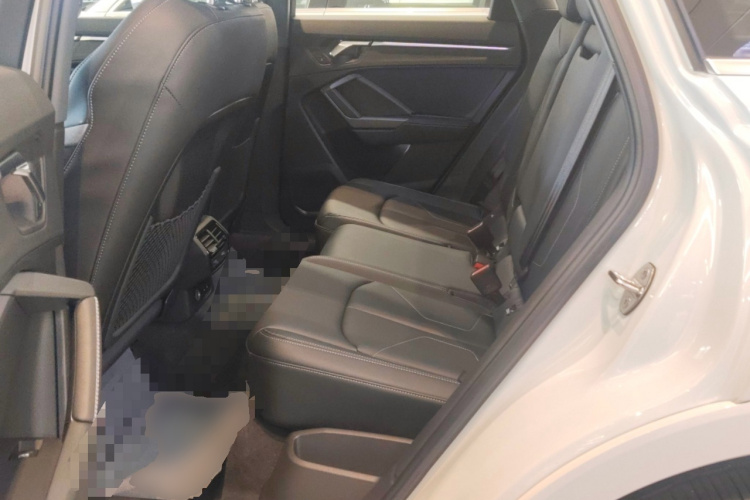 奥迪Q3 2024款 40 TFSI 时尚动感型中控内饰21