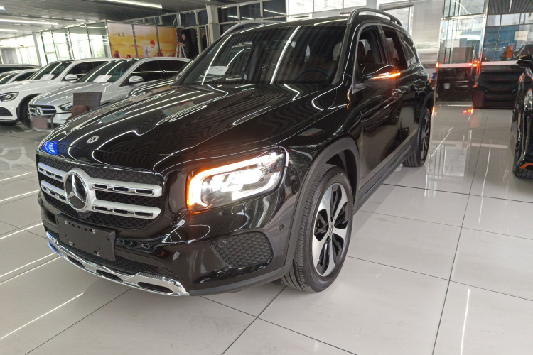 奔驰GLB 2023款 GLB 220 时尚型局部细节36