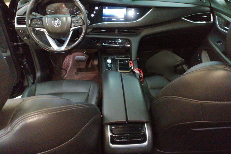 别克 昂科旗 2022款 652T 两驱尊贵型 7座中控内饰7002