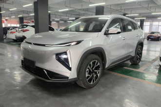 吉利银河 银河L7 2025款 EM-i 115km 远航版