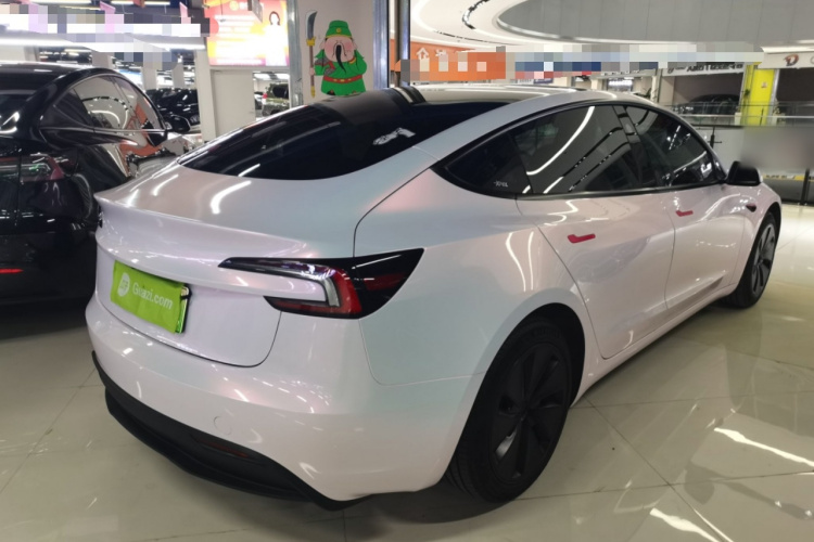 特斯拉 Model 3 2023款 后轮驱动版车身外观7