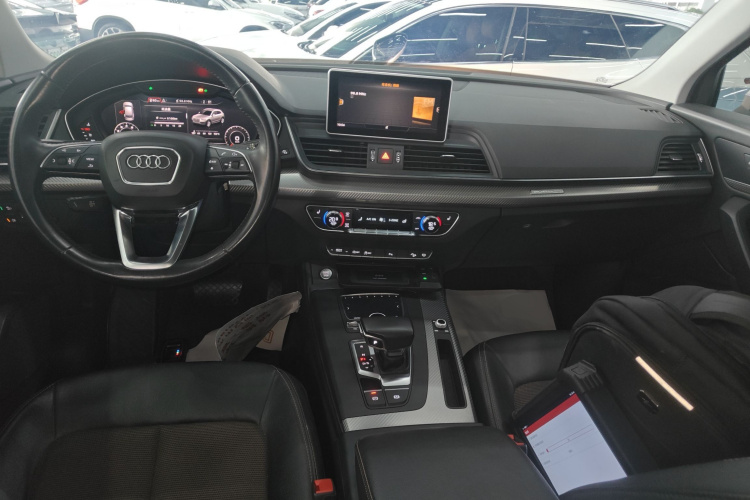 奥迪Q5L 2018款 45 TFSI 尊享时尚型 国V中控内饰12