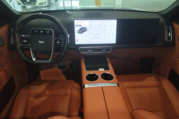 理想汽车 理想L9 2024款 Ultra中控内饰7002