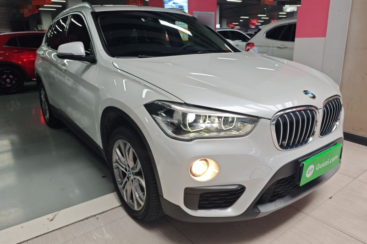 宝马X1 2019款 sDrive20Li 领先型车身外观3