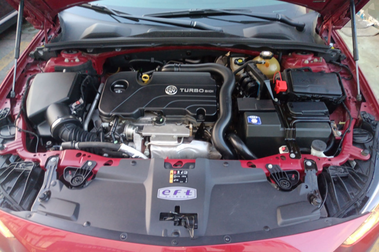 别克 君威 2017款 20T 精英型局部细节24