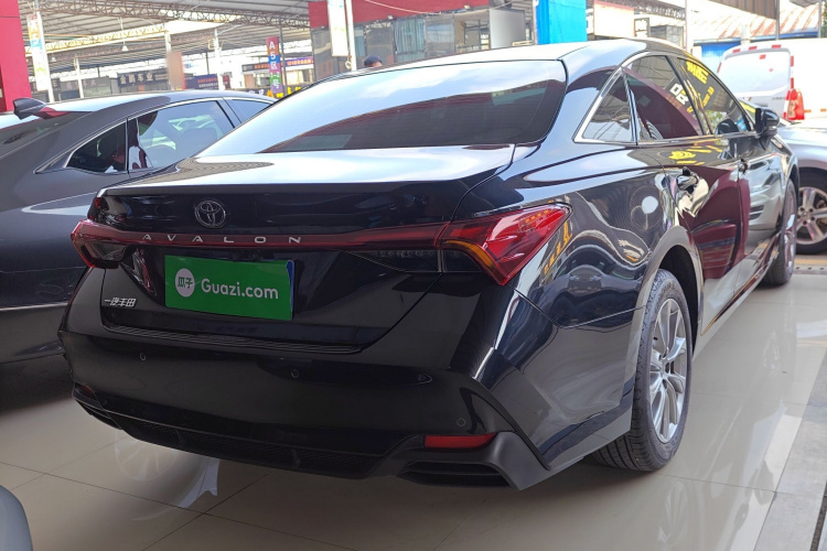 丰田 亚洲龙 2024款 2.0L 进取版车身外观7