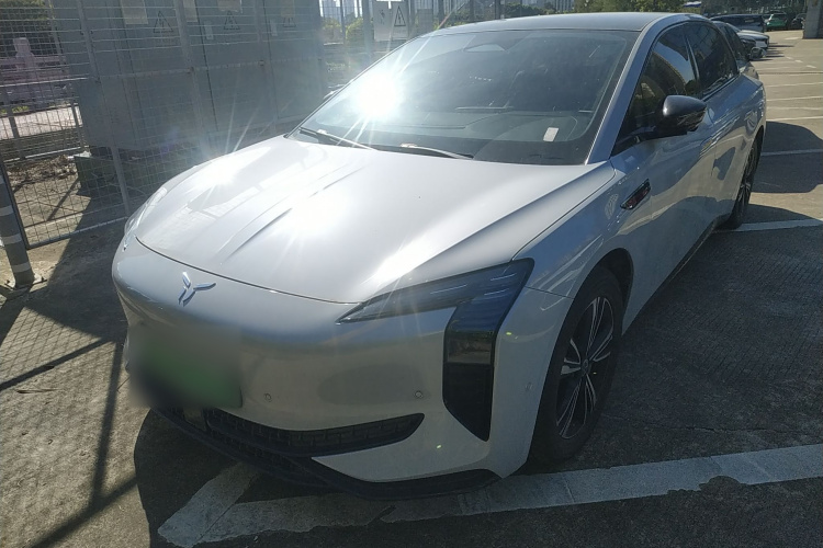 红旗EH7 2024款 690 Pro车身外观2