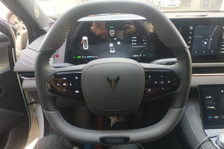 岚图汽车 岚图追光 2024款 PHEV 四驱超长续航行政版中控内饰13