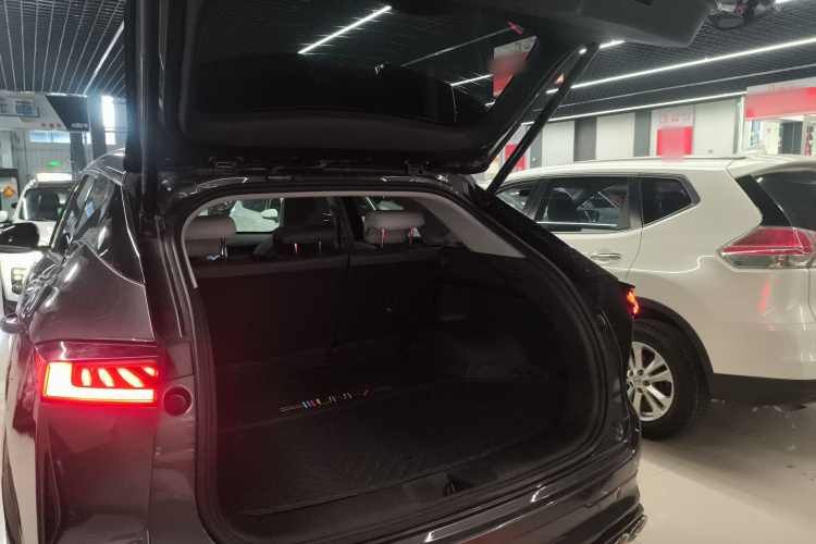 长安UNI-Z 2025款 1.5T 尊贵型局部细节23